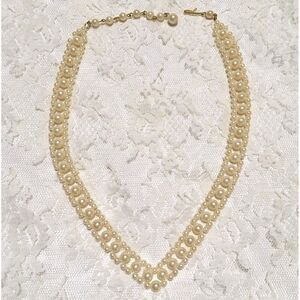 Vintage Faux Pearl Bead Necklace V Collar Woven Elegant Spring Garden Party